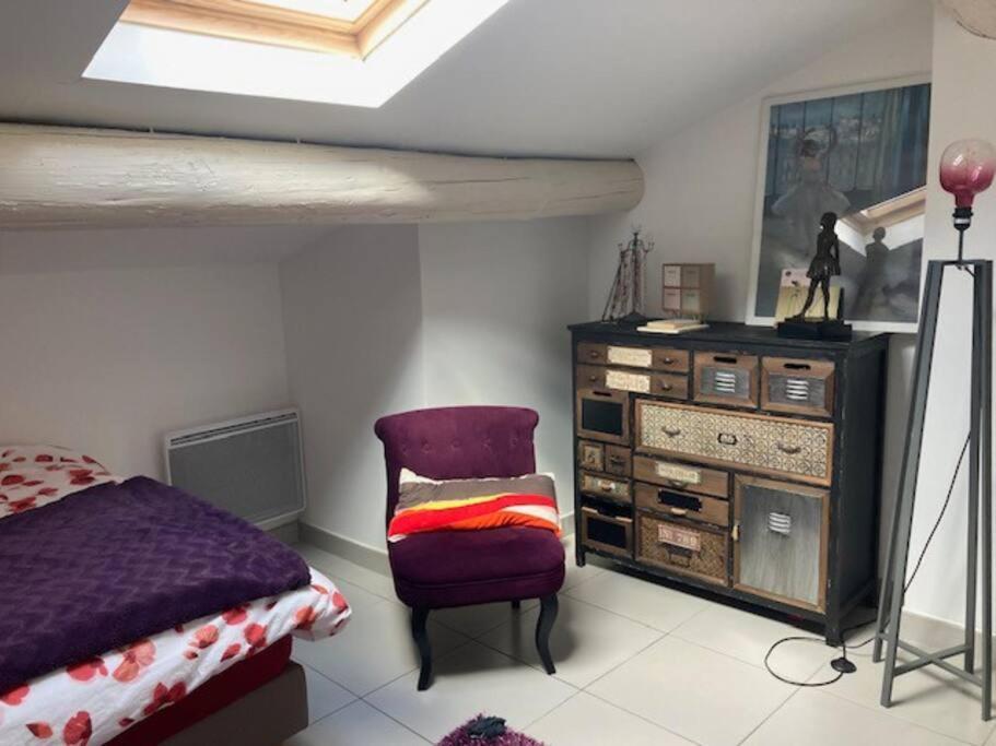 Loft Au Coeur De Nimes Apartment Exterior photo